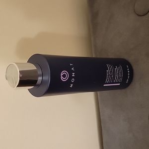 Monat Volumizing Revive Shampoo